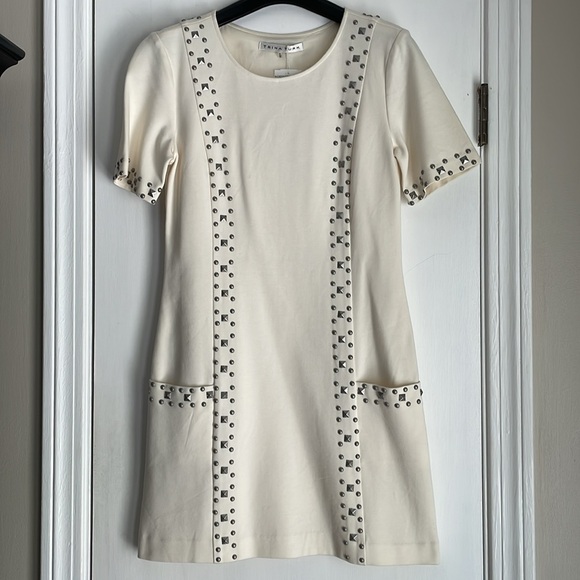NWT Trina Turk Naomi Ivory Ponte Knit Studded Shift Dress 2 - Picture 3 of 9